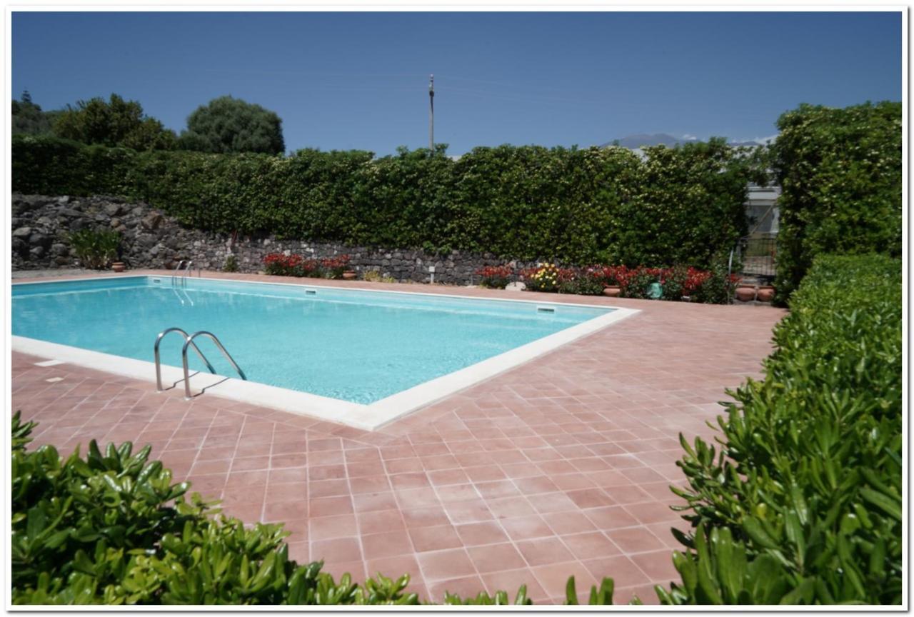 Agriturismo Biologico Corte Aragonese Santa Maria di Licodia Exterior photo